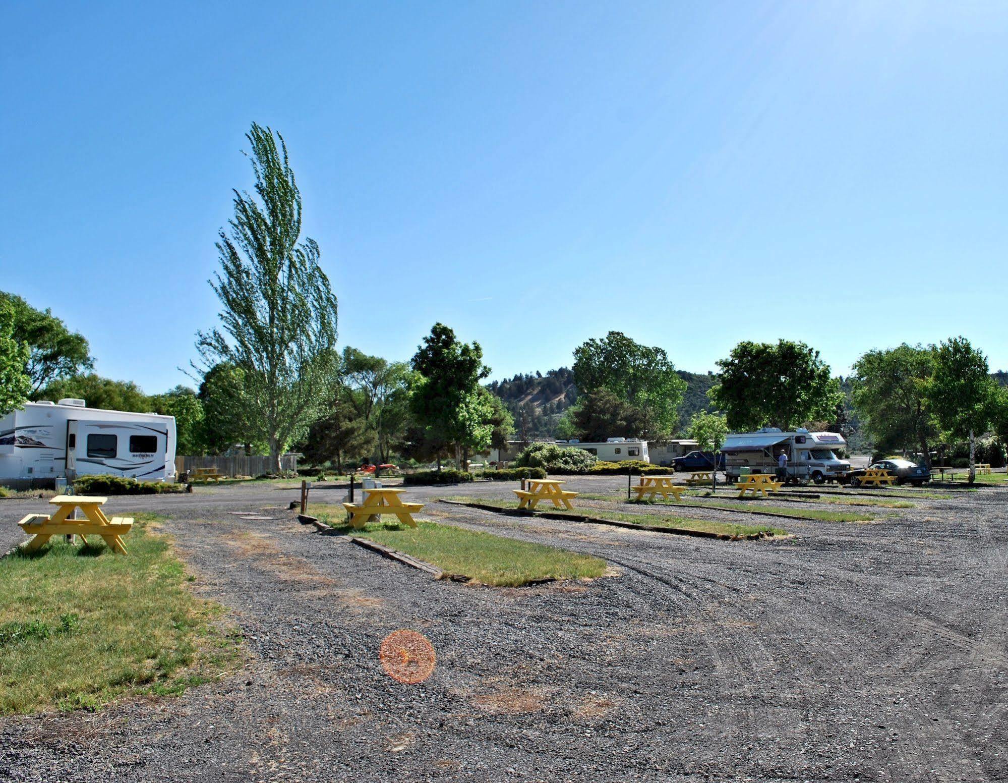 Oregon Motel 8 And Rv Park Klamath Falls Eksteriør billede